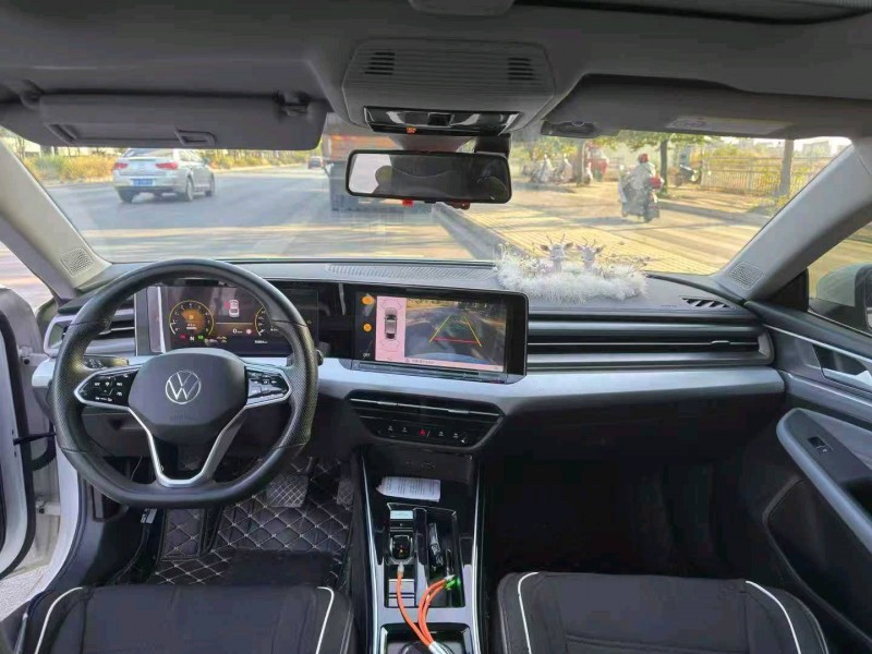 南宁22年大众凌渡8