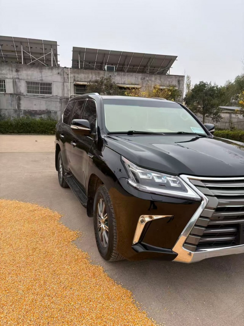 烟台12年雷克萨斯LX3