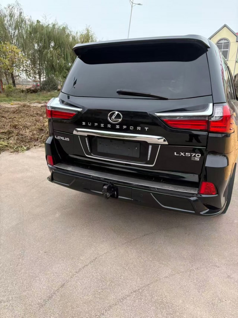 烟台12年雷克萨斯LX5