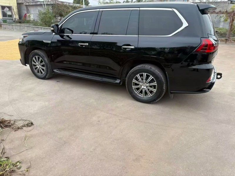 烟台12年雷克萨斯LX6