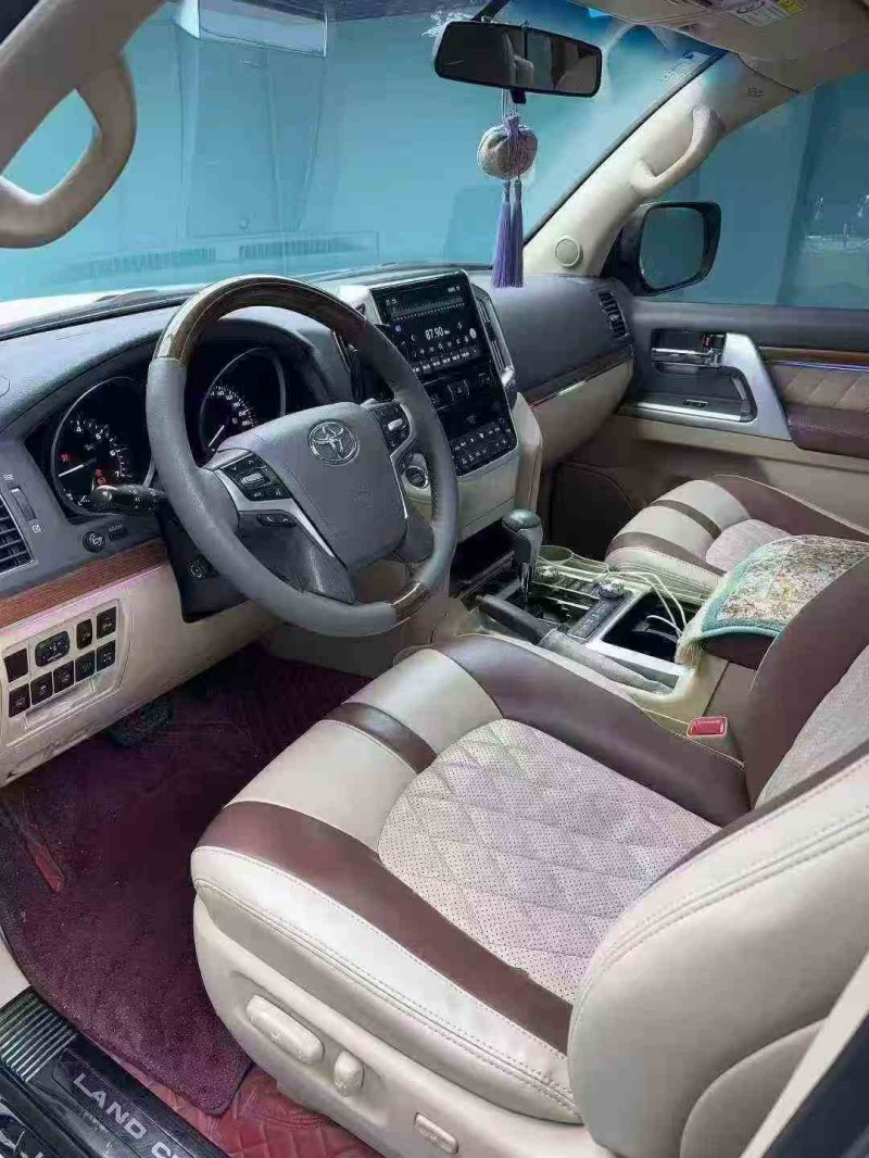 自贡15年丰田兰德酷路泽5