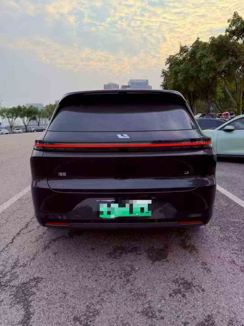 重庆25年理想L68