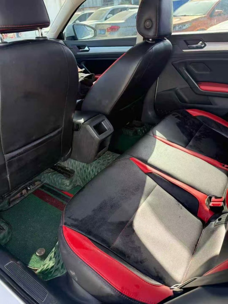 长沙21年大众凌渡4