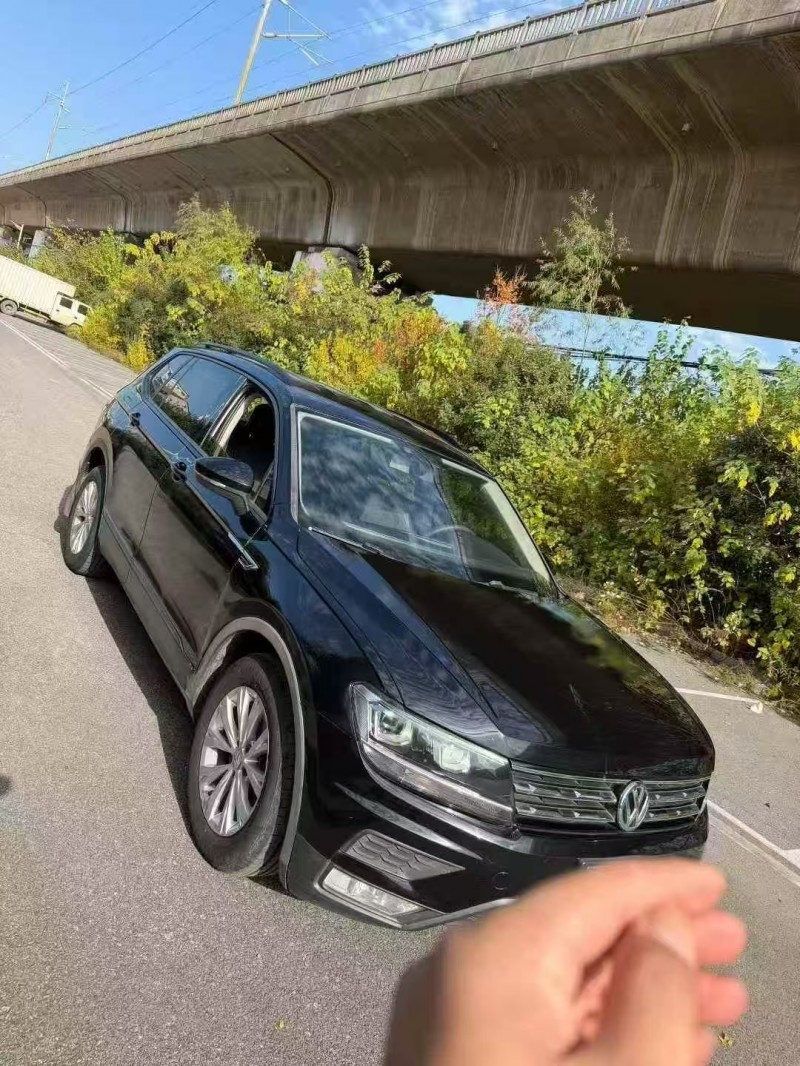 青岛17年大众途观2