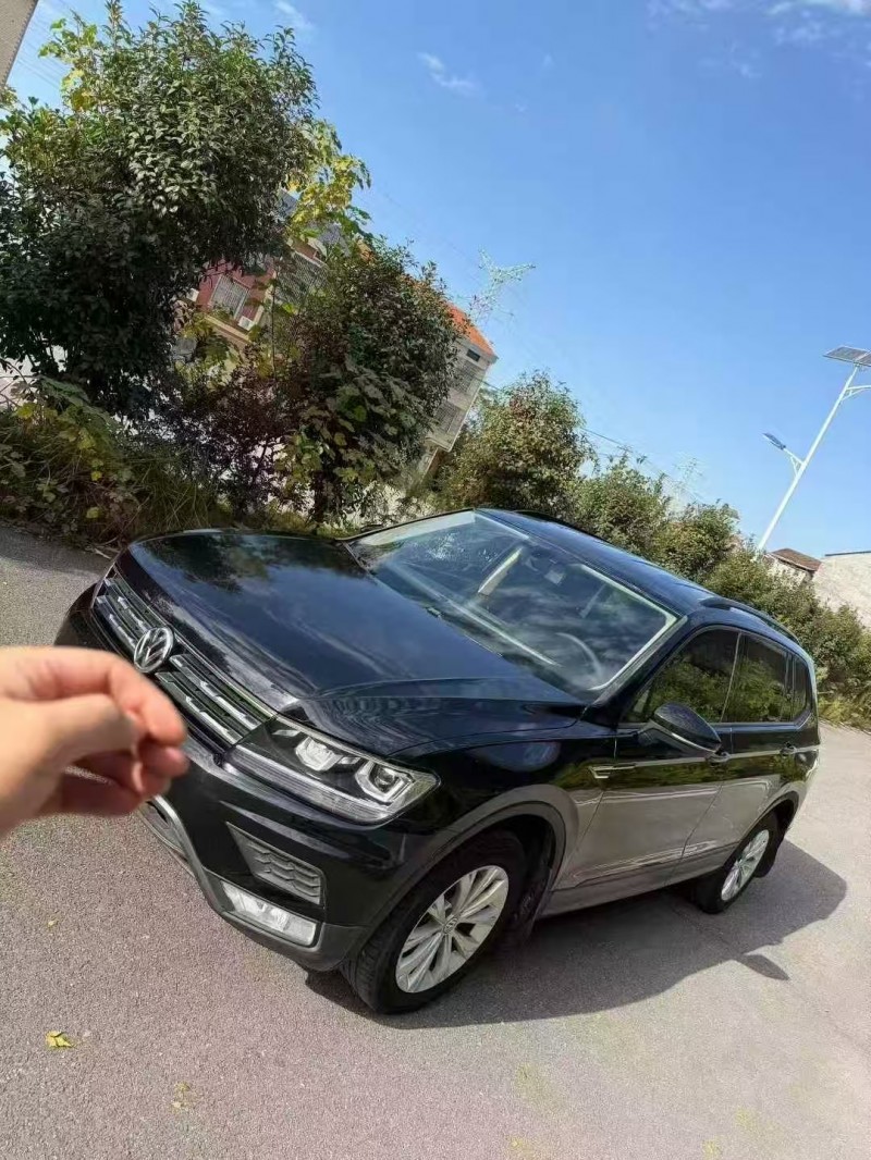 青岛17年大众途观3