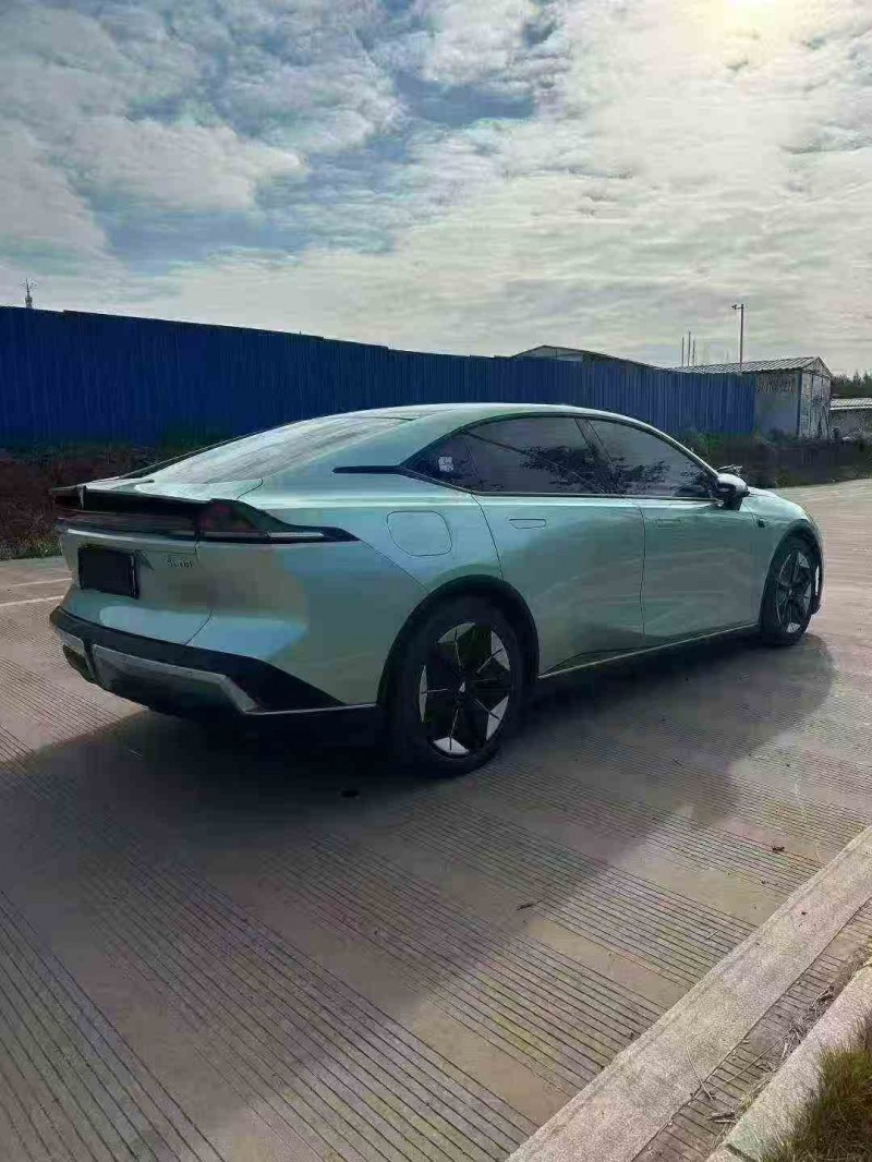 柳州23年长安汽车深蓝8