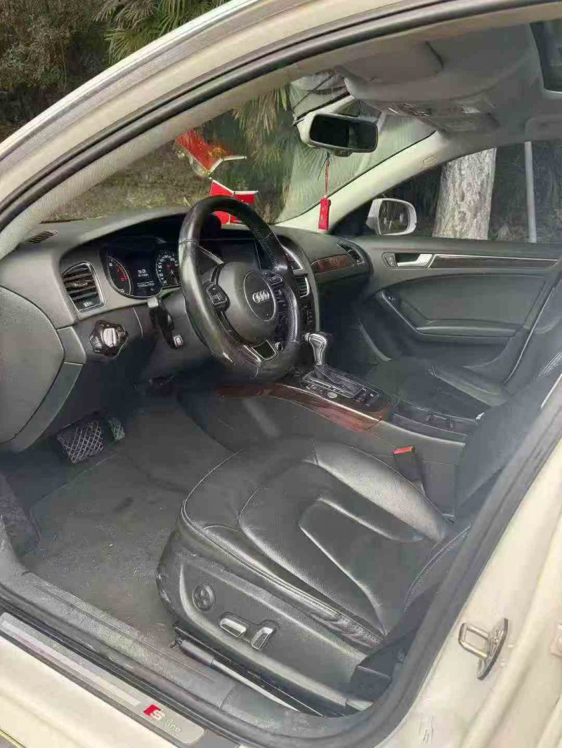 重庆16年奥迪A4L5