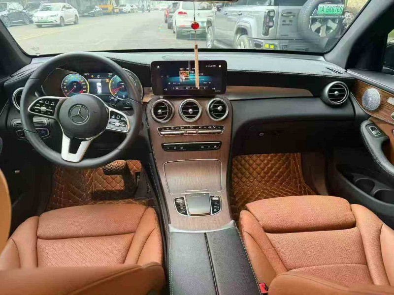 重庆20年奔驰GLC5