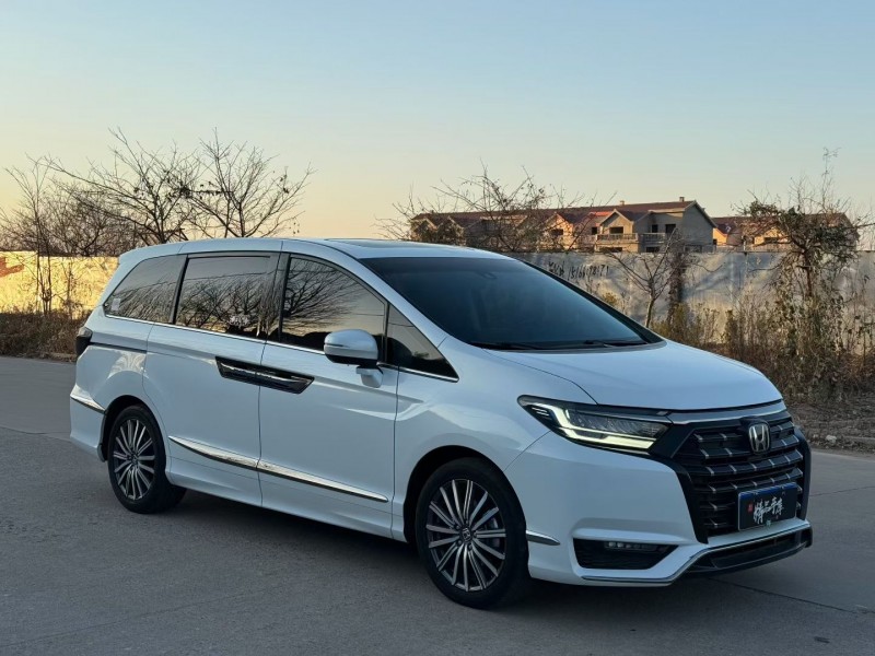 青岛23年本田艾力绅3