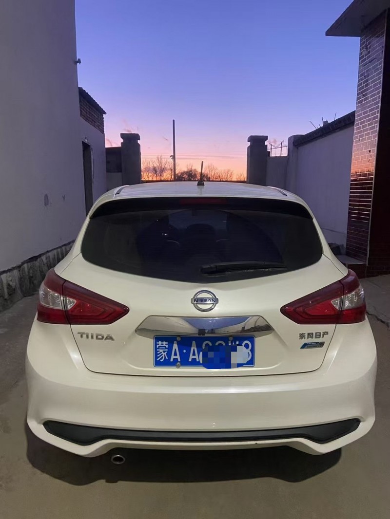 呼和浩特18年日产骐达9