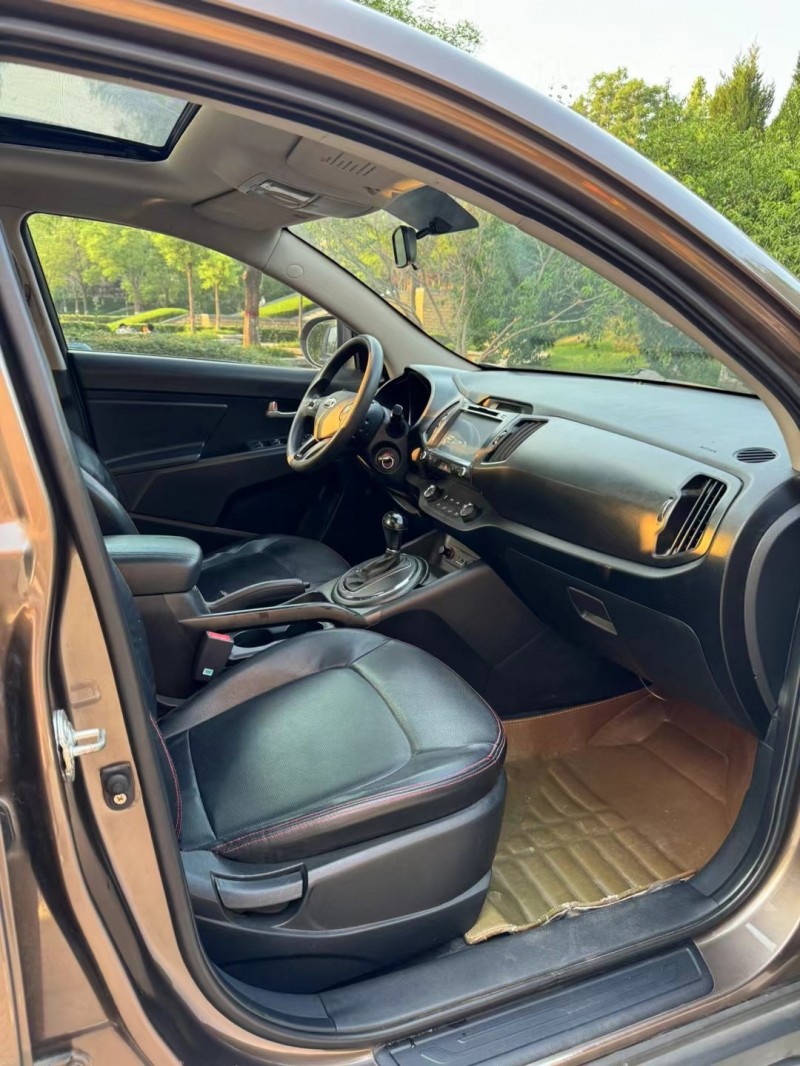 邢台14年起亚智跑6