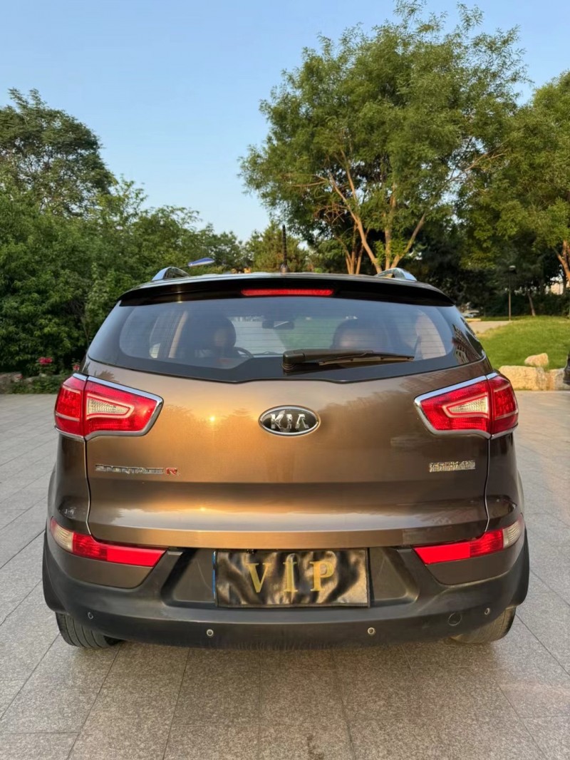 邢台14年起亚智跑9