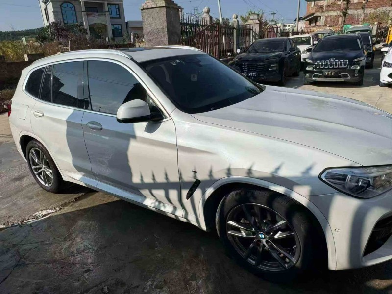 临沧20年宝马X33