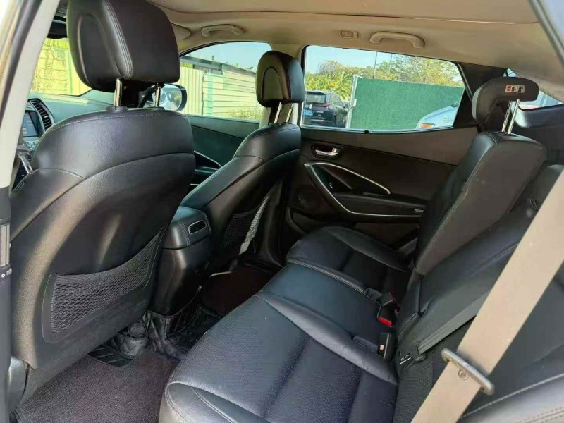 汕头15年现代新胜达4