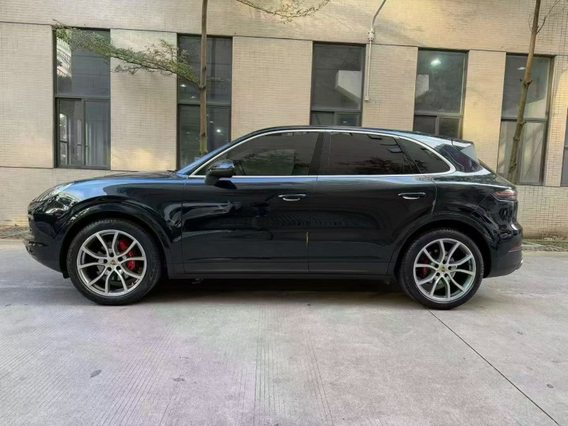 佛山20年保时捷卡宴4