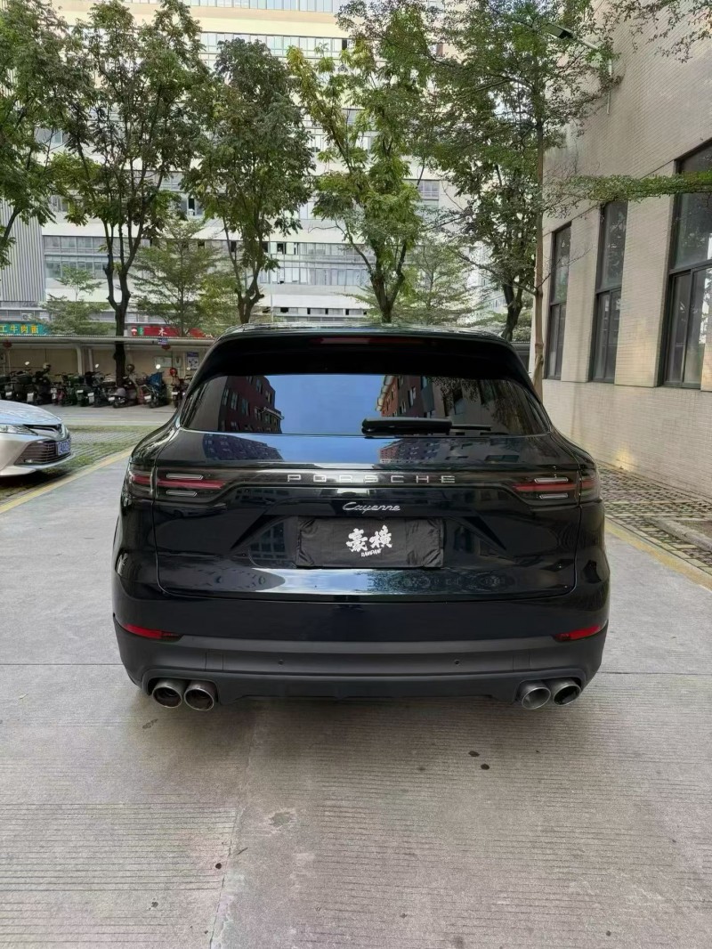 佛山20年保时捷卡宴5