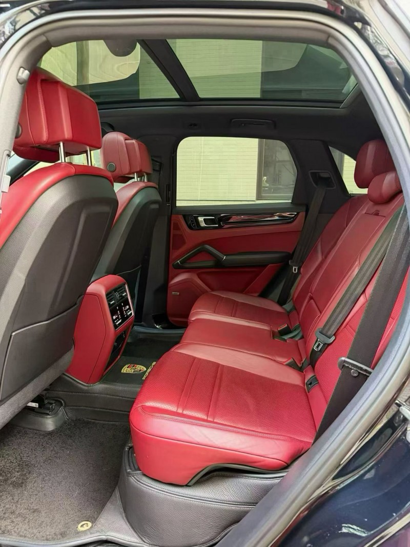 佛山20年保时捷卡宴9