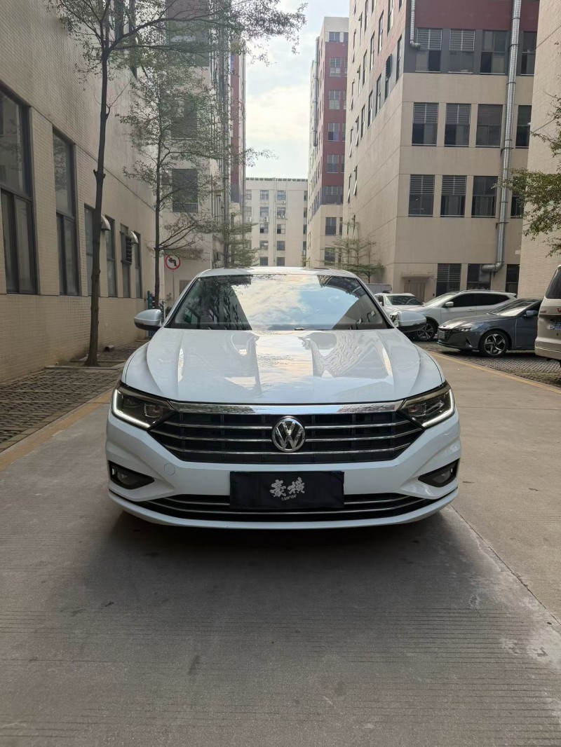 佛山22年大众速腾1