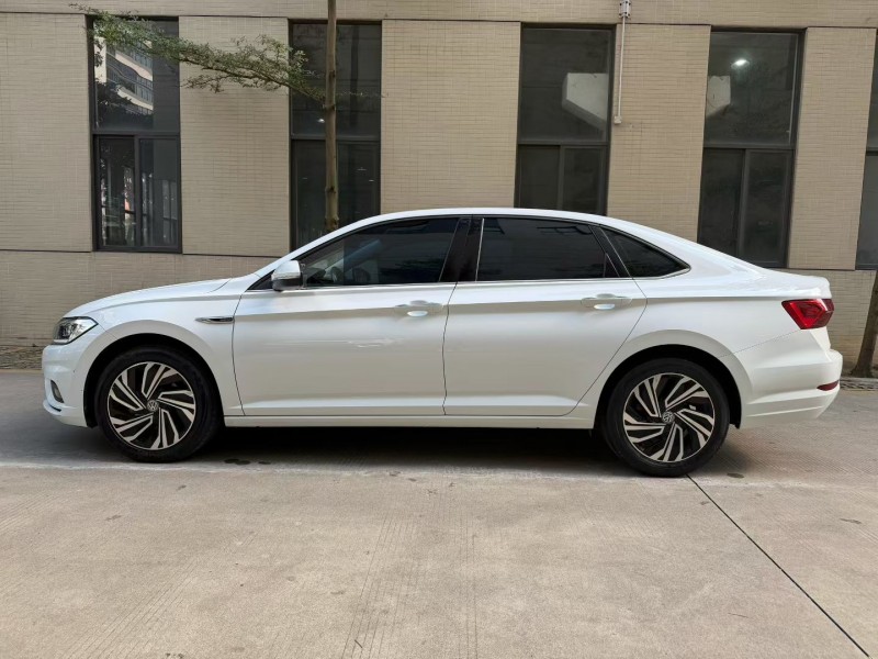 佛山22年大众速腾4