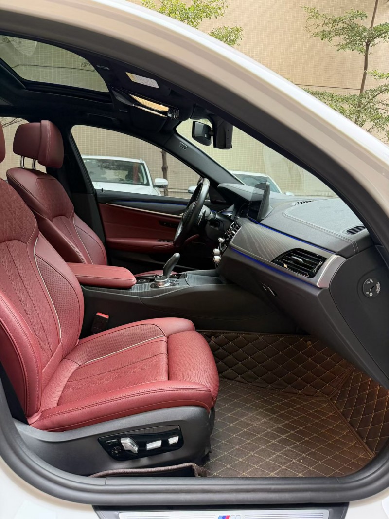 佛山22年宝马5系8