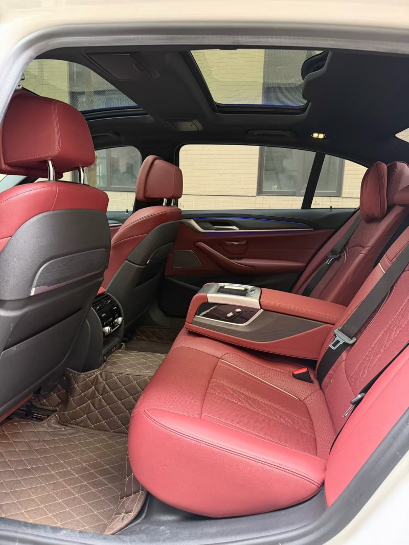 佛山22年宝马5系9