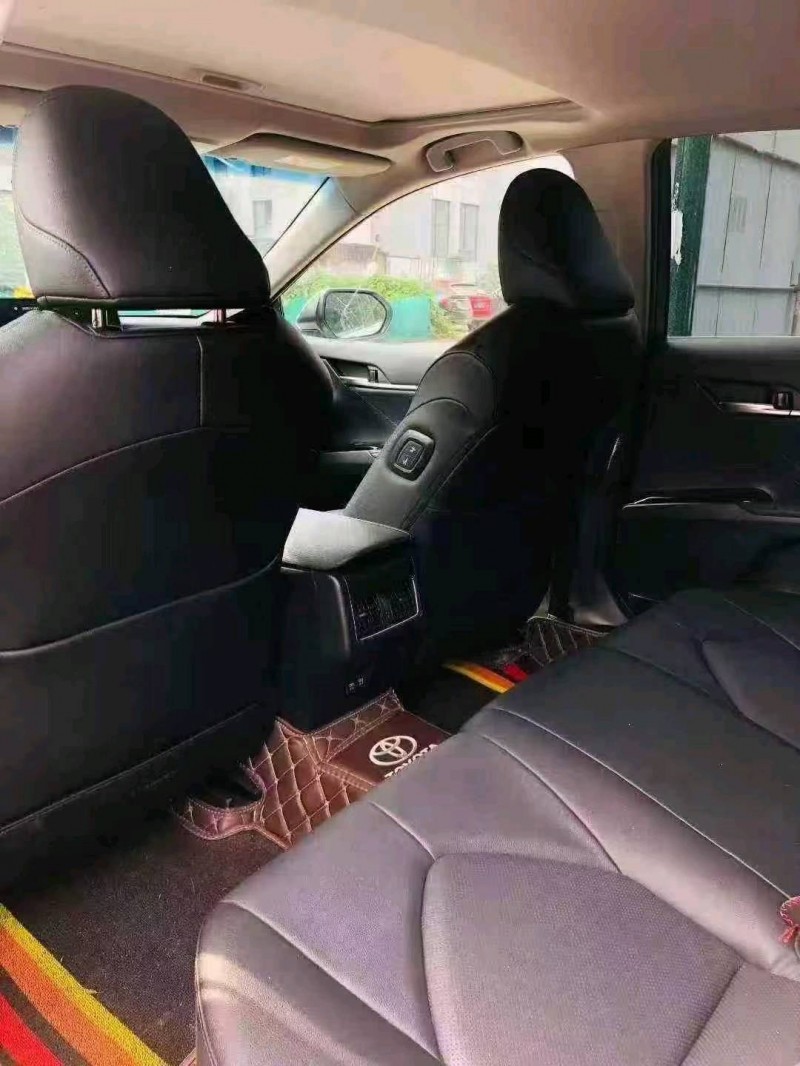 台州23年丰田凯美瑞5