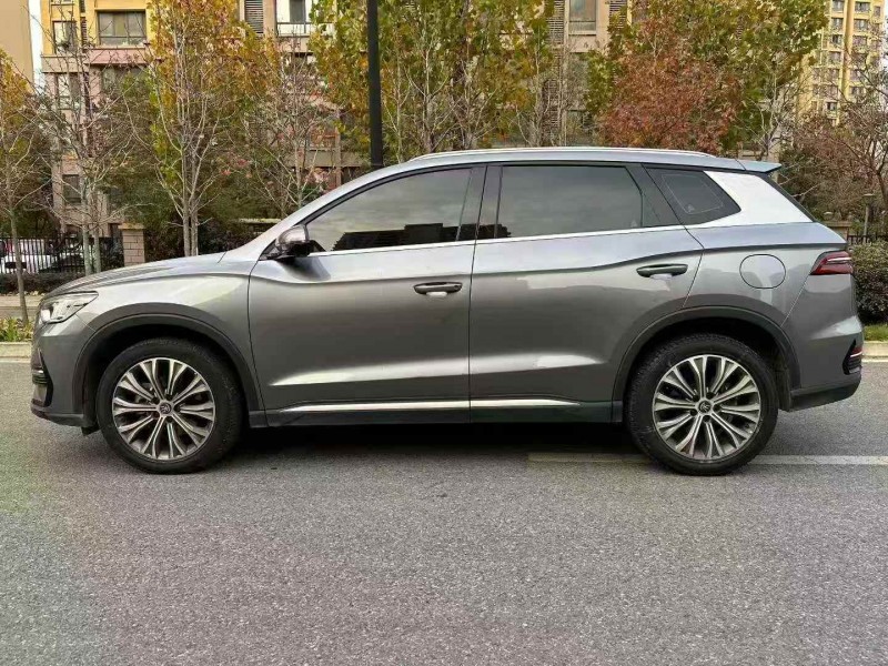 马鞍山23年比亚迪宋5