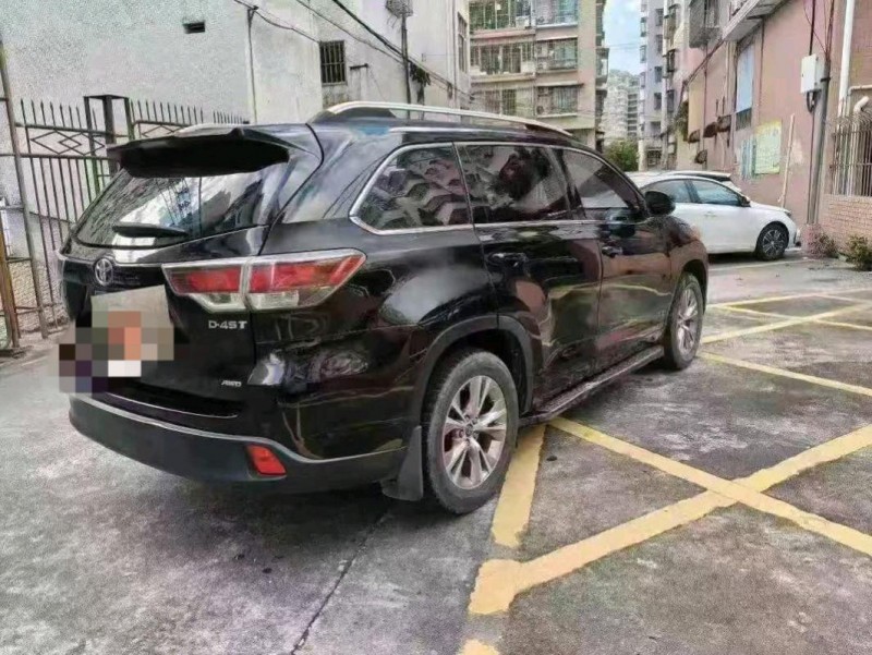 佛山17年丰田汉兰达5