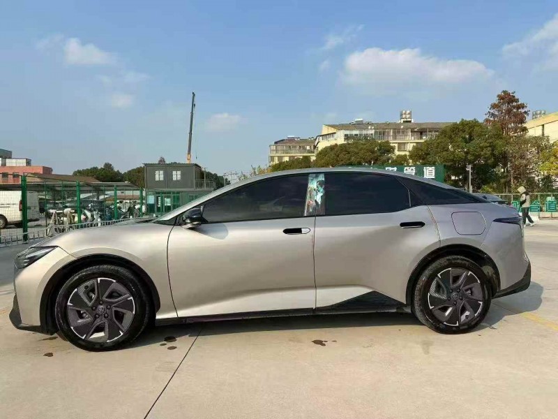 绍兴23年丰田BZ3Pro8