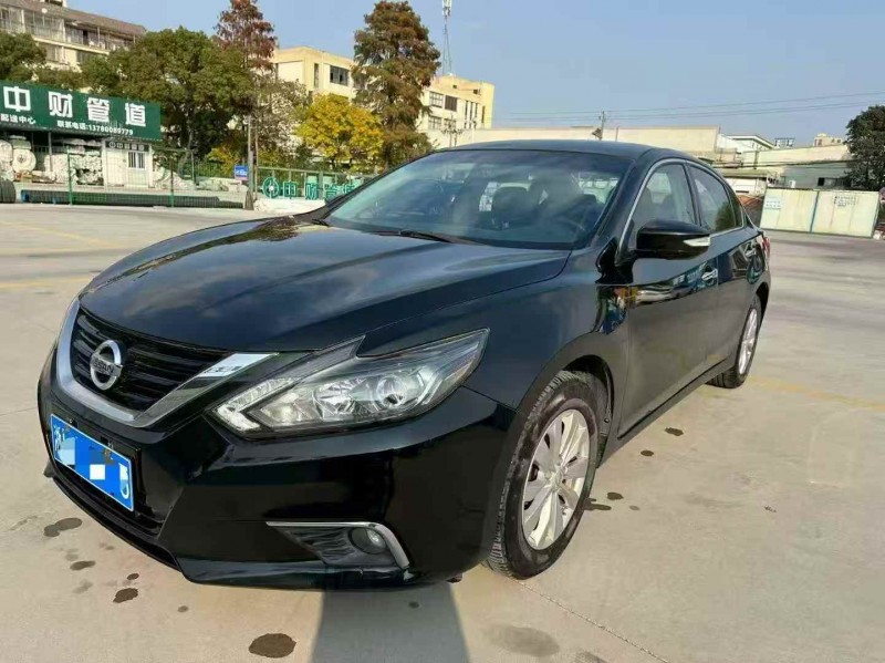 嘉兴18年日产天籁2