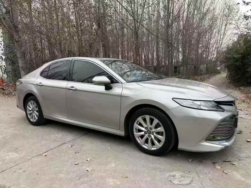 枣庄19年丰田凯美瑞2