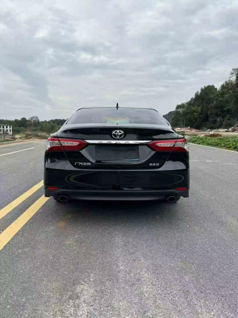 呼和浩特21年丰田凯美瑞4