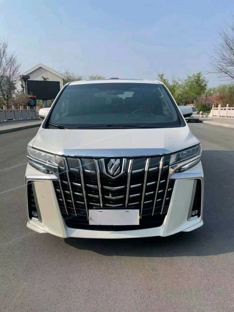 徐州17年丰田埃尔法1