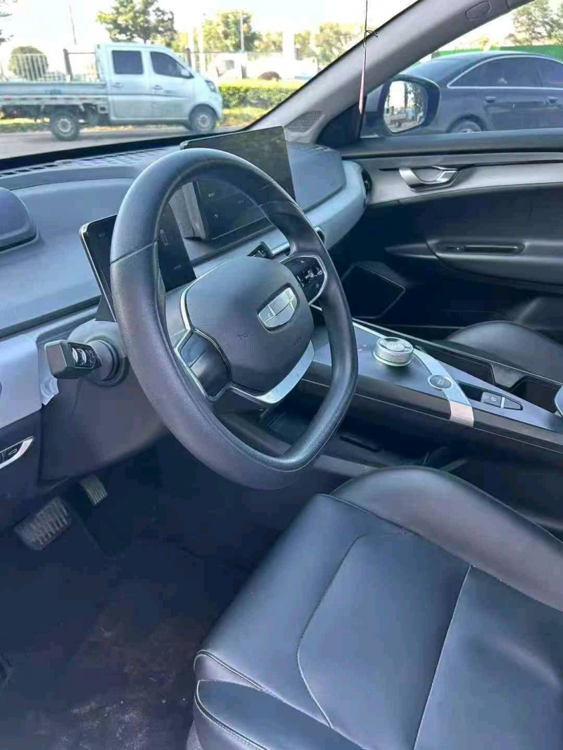 十堰24年吉利几何4