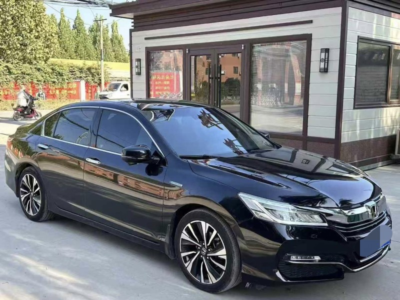 保定17年本田雅阁2