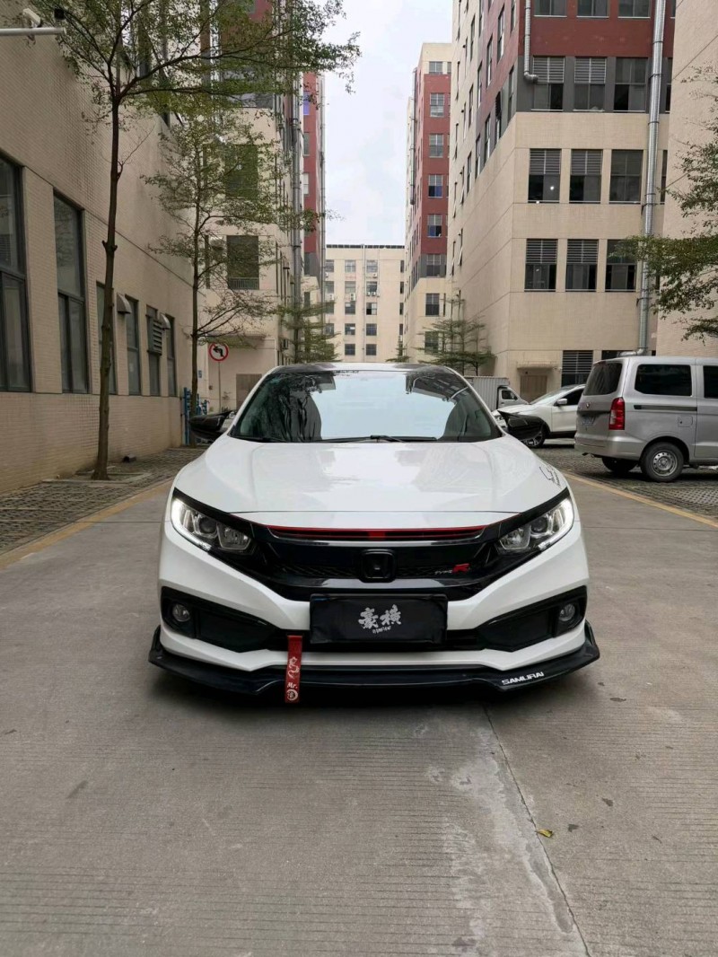 佛山21年本田思域1