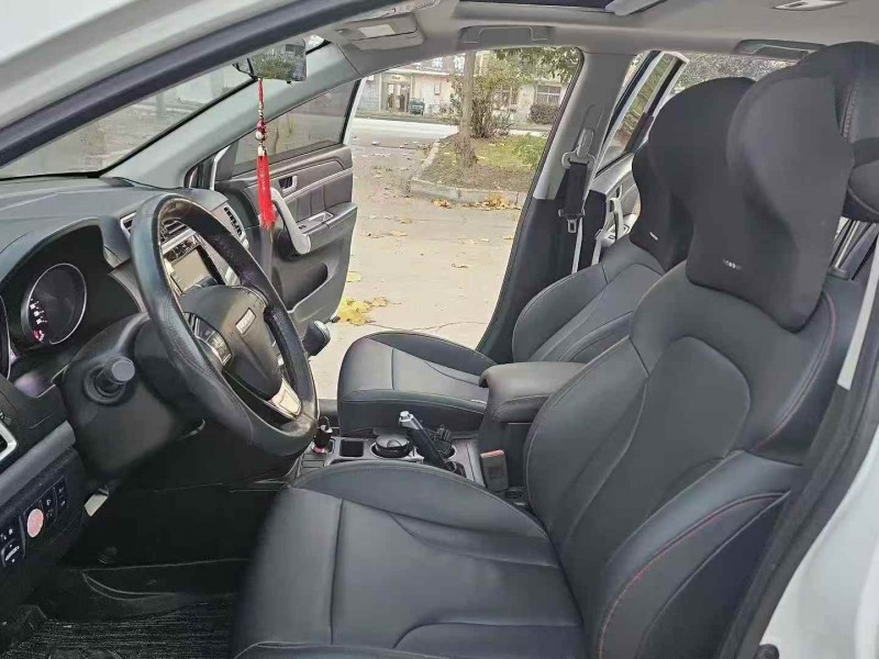 济宁21年哈弗M68