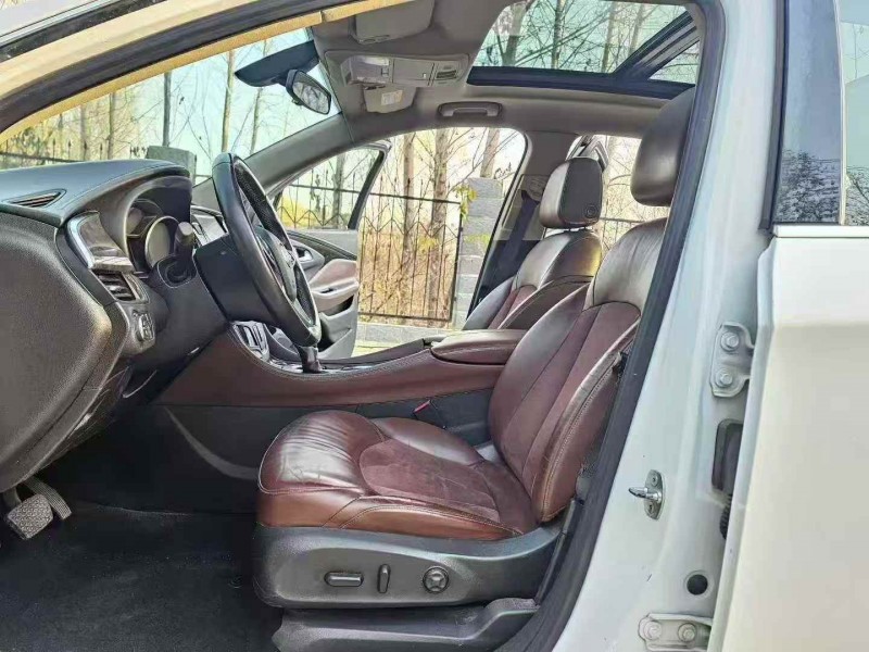 济宁16年别克昂科威5