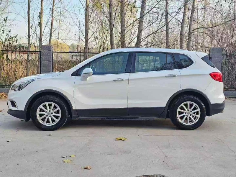 济宁16年别克昂科威7