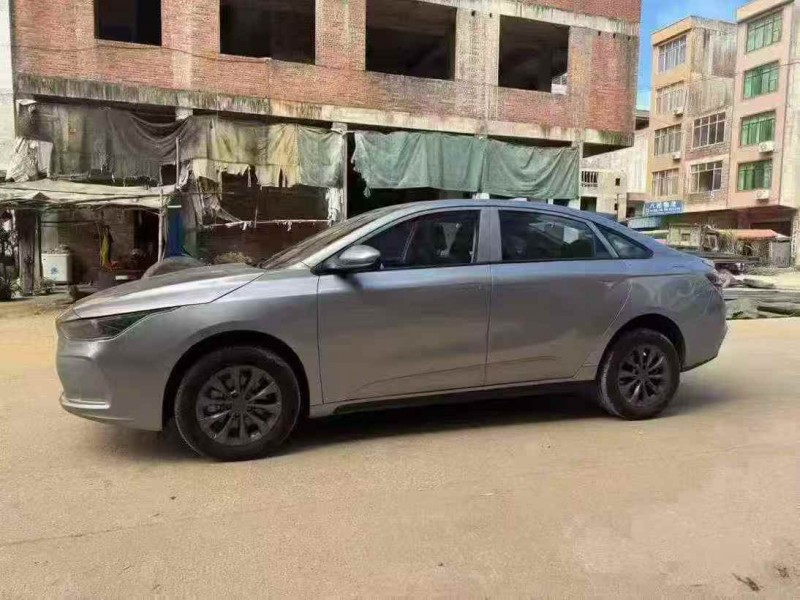 桂林24年吉利几何2