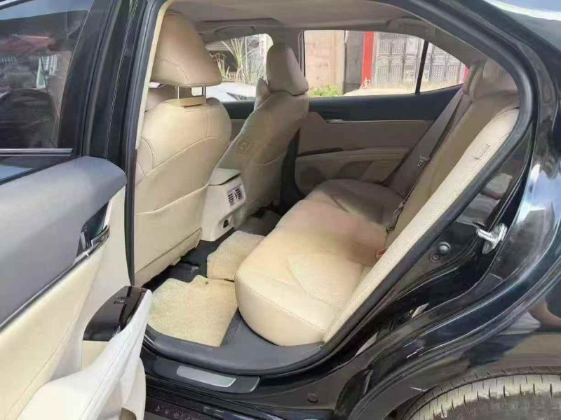 深圳19年丰田凯美瑞7