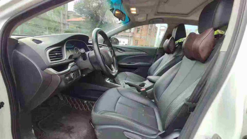 茂名21年别克英朗5