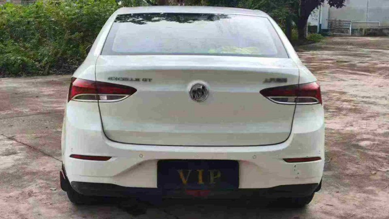 茂名21年别克英朗9