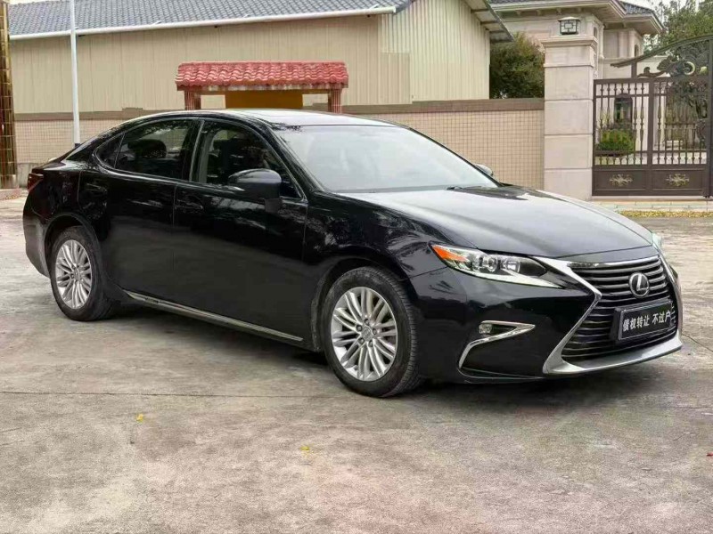 茂名16年雷克萨斯ES2