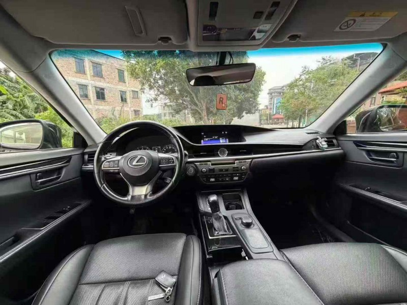 茂名16年雷克萨斯ES4