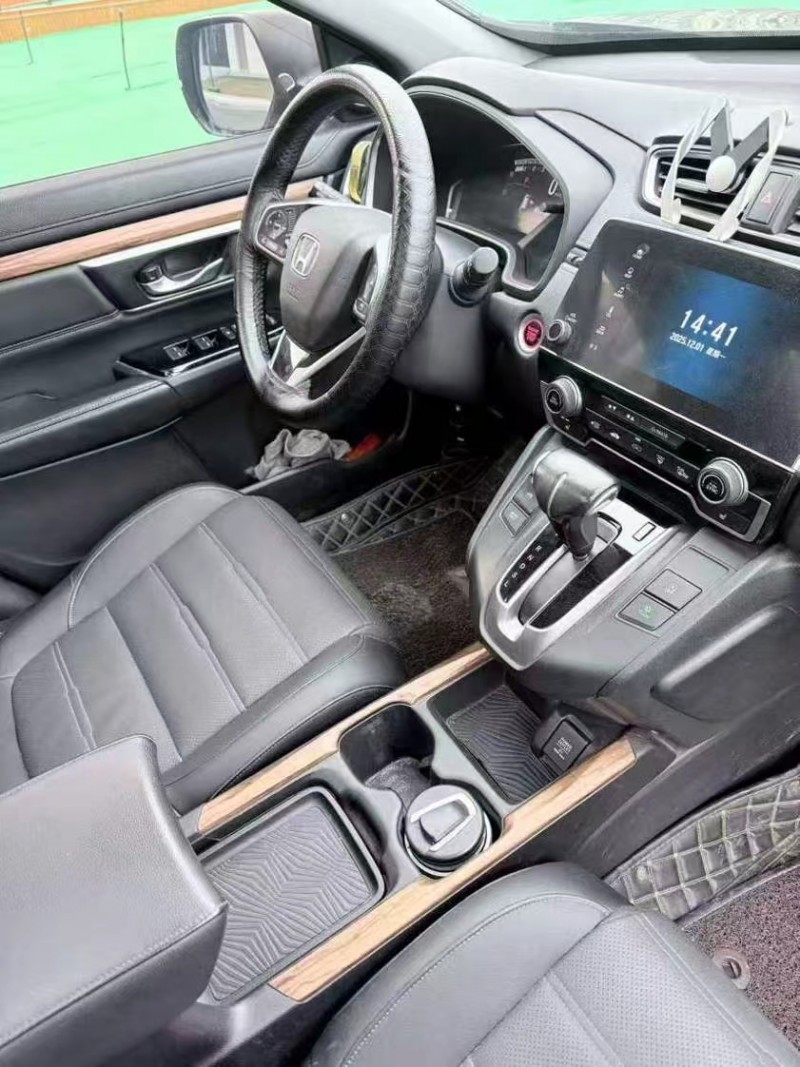 呼和浩特17年本田CRV4