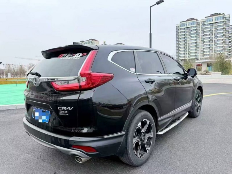 呼和浩特17年本田CRV6