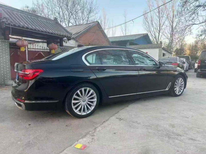 青岛17年宝马7系7