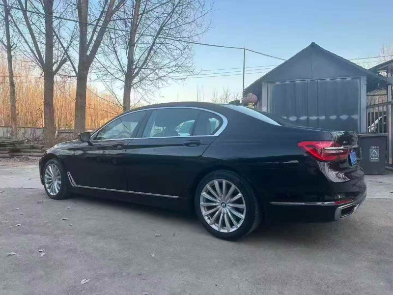 青岛17年宝马7系8