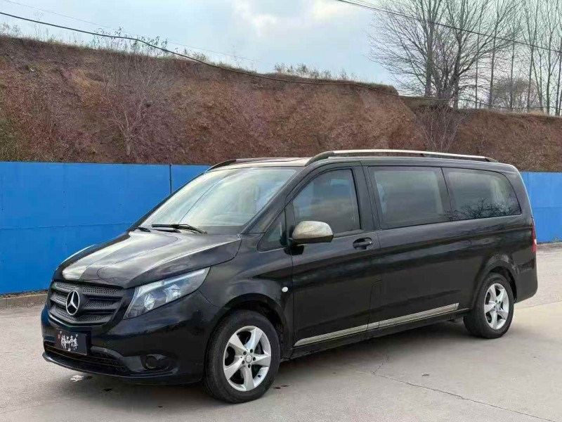 淄博18年奔驰威霆3